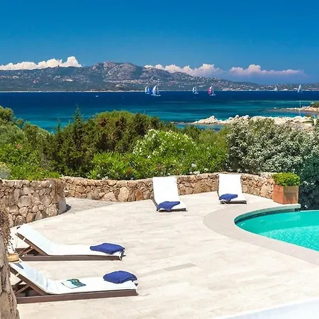 Landhuis Beautiful With Spectacular Views - Potapova